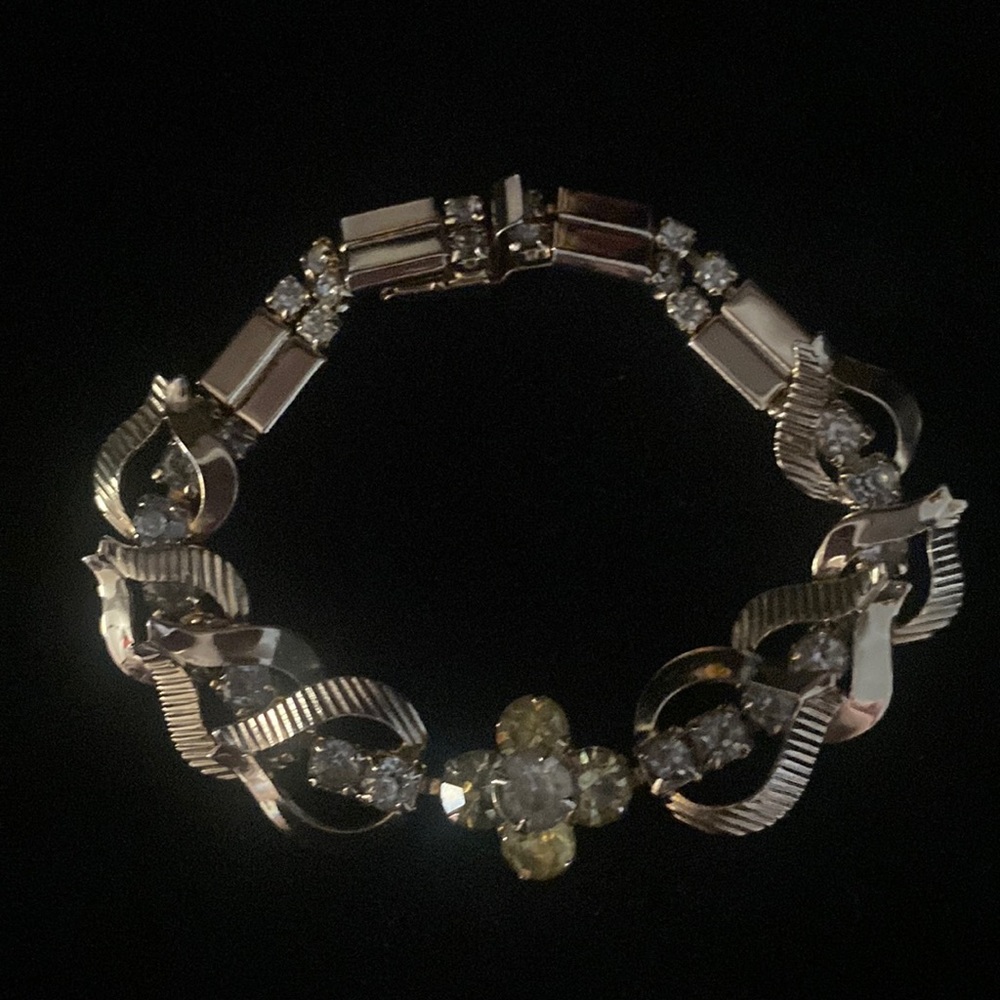 Stunning Vintage Sara Coventry textured gold and rhinestone push clasp bracelet.